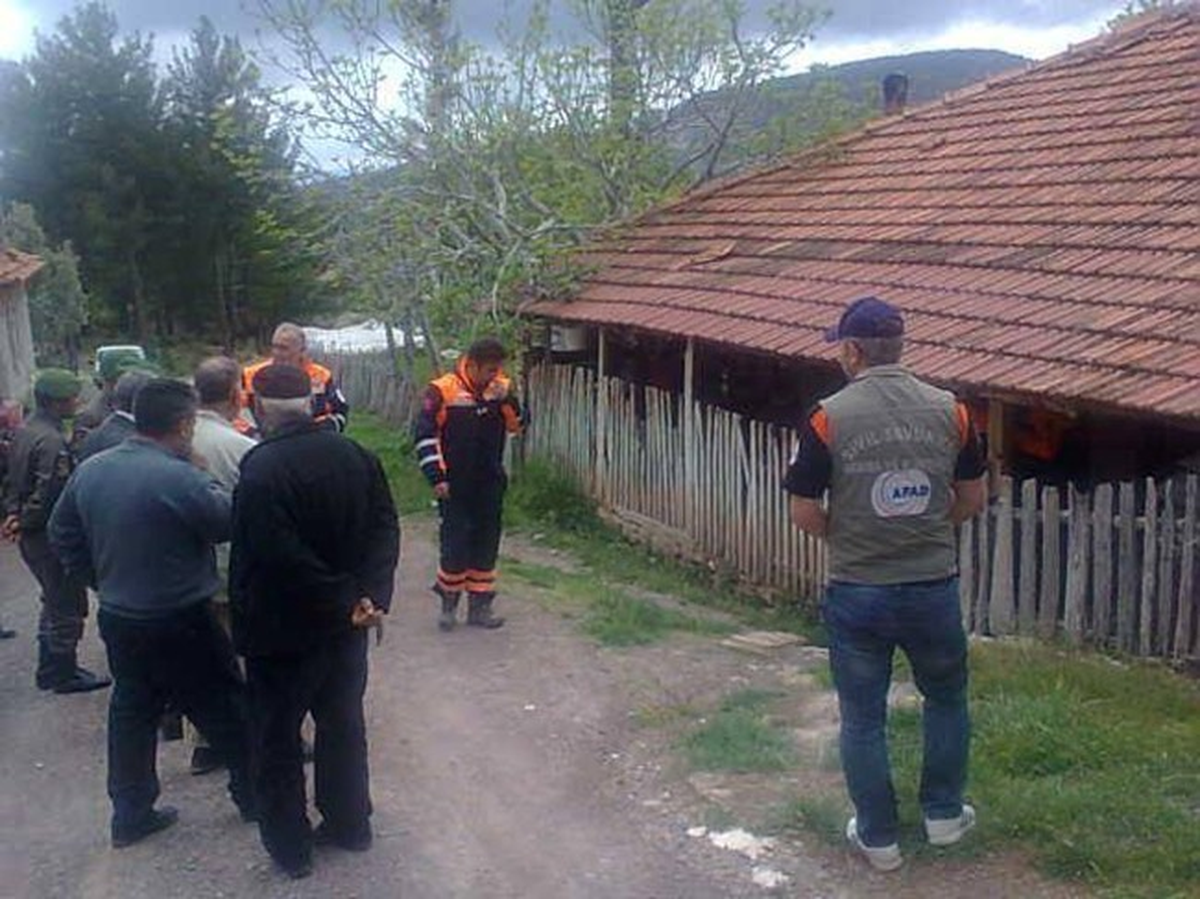 Denizli\'de Kaybolan Yaşlı Kadını Jandarma Buldu