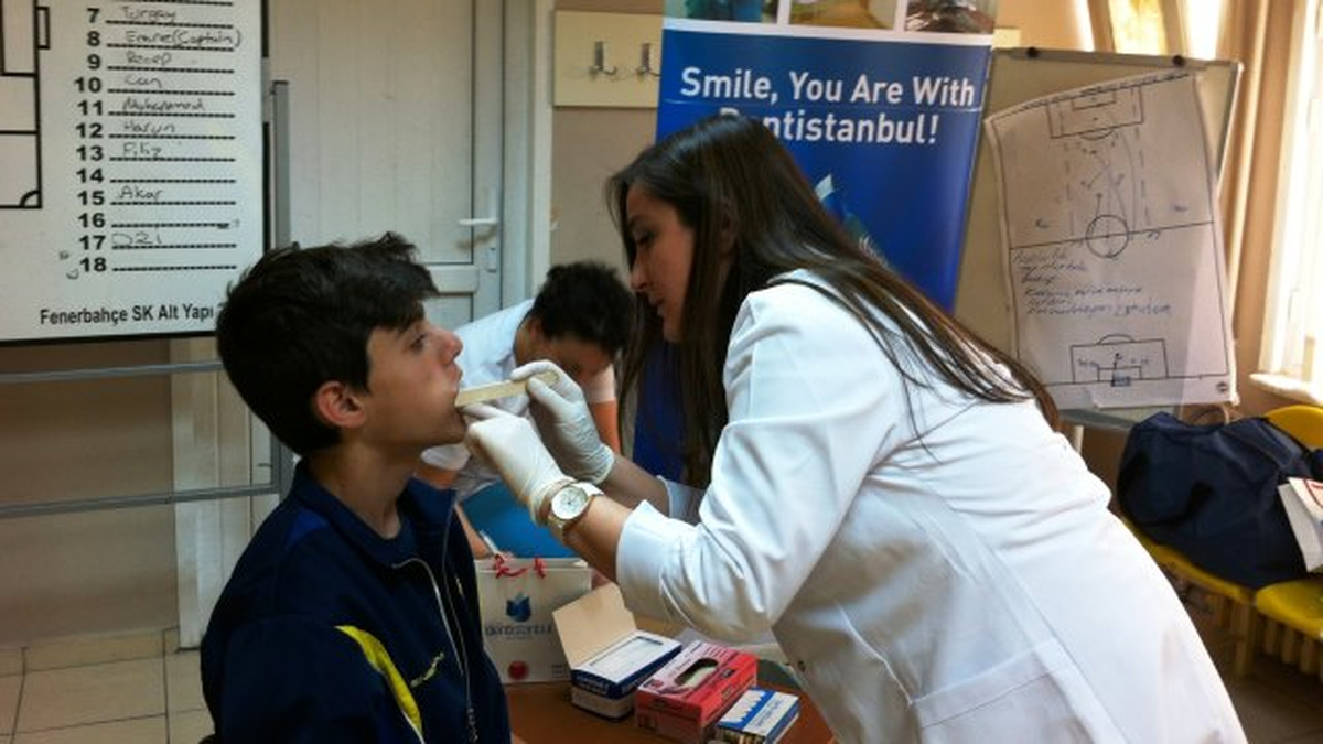 Dentistanbul\'dan Geleceğin Şampiyonlarına Diş Taraması