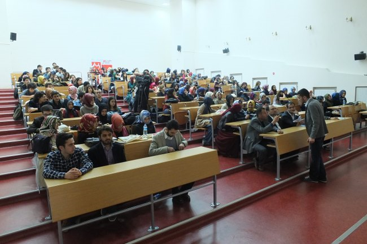 Genç Eczacılar Gönüllülerle Buluştu