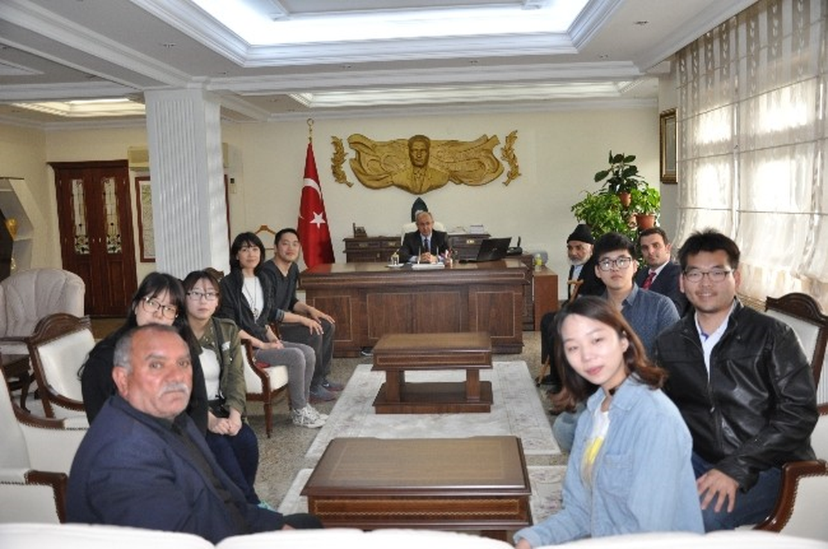 Güney Koreli Öğrenciler Vali Haner\'i Ziyaret Etti