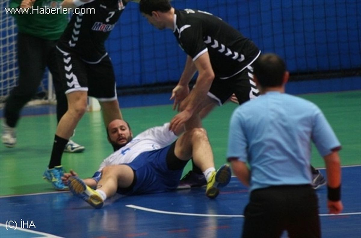 Hentbol: Nilüfer Belediyespor-Beşiktaş: 27-35