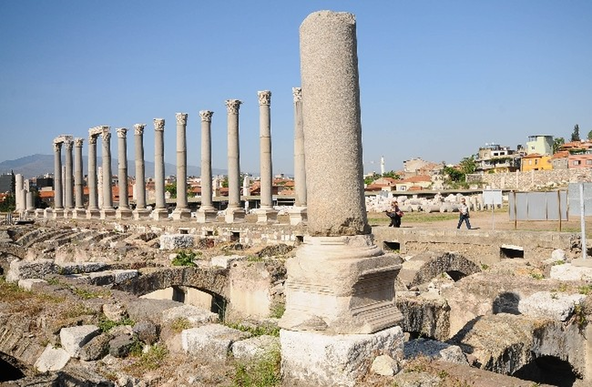 İzmır\'ın Antık Kentı "Smyrna" Fransız Kültür\'de Masaya Yatırılıyor