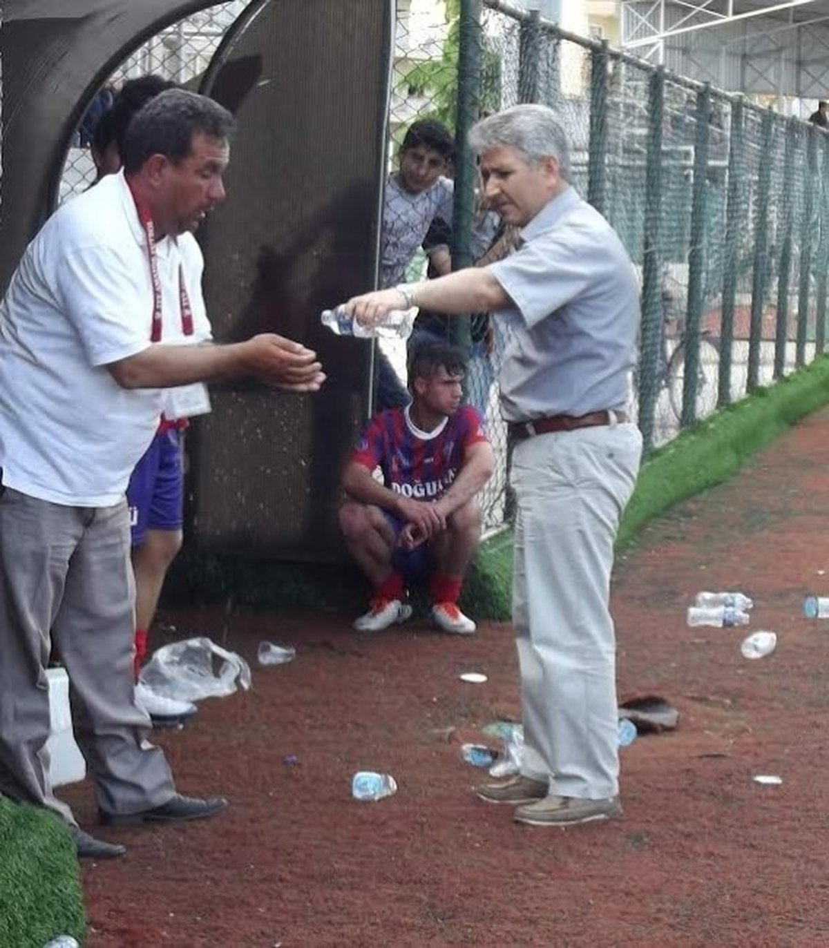 Kardeşköyspor\'da Galibiyet Başkana Hediye Edildi