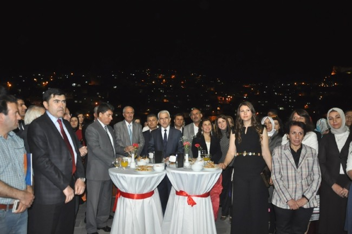 Mardin\'de Gece Dilek Fenerleri Yakıldı