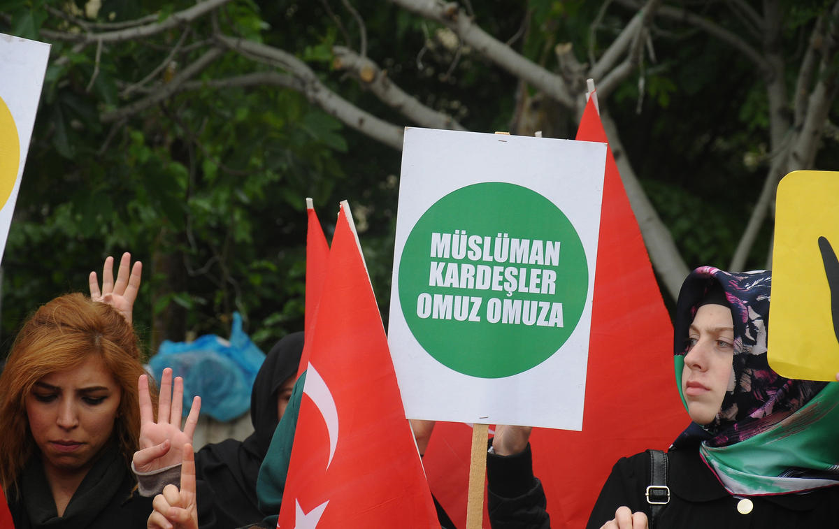 Mısır\'da Darbe Karşıtlarına Verilen İdam Cezaları