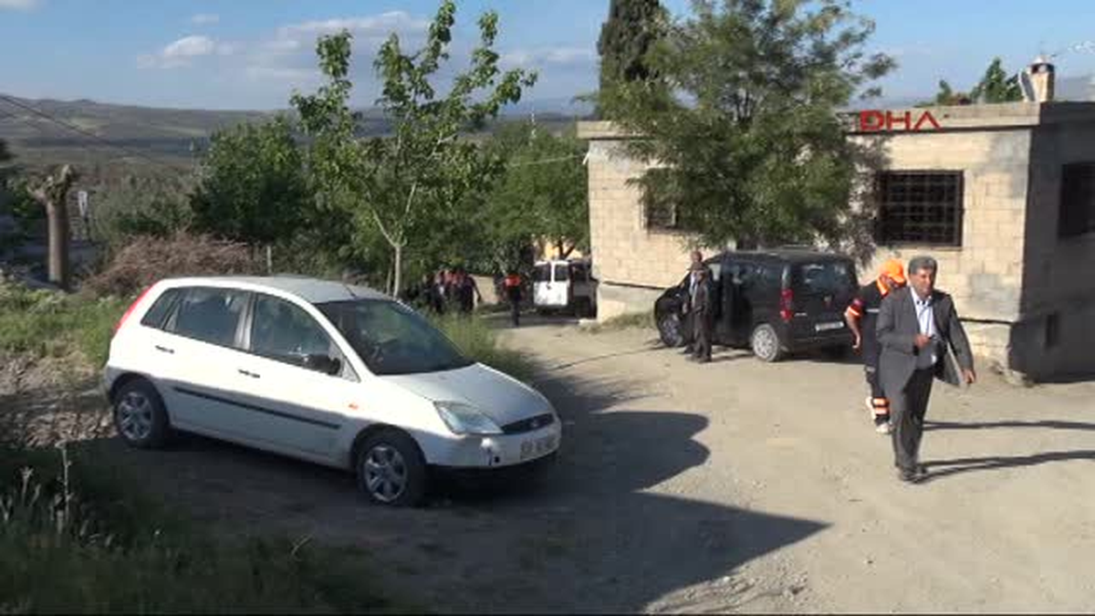 Musabeyli\'de 2 Gündür Kayıp Derya İçin Köylüler Seferber