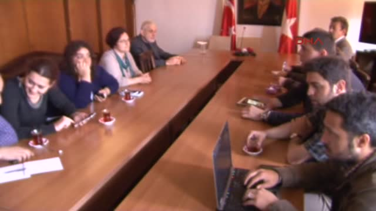 Perinçek Meslek Örgütlerimizi Kadıköy ve Tandoğan Alanlarına Çağırıyoruz.