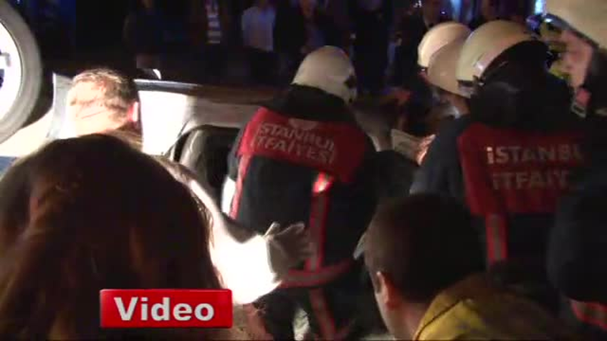 Kadıköy\'de Polisler Ölümden Döndü