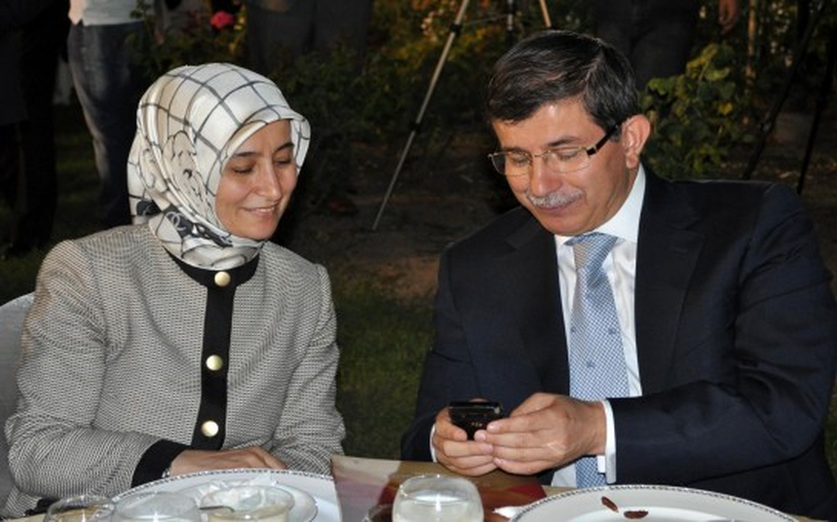 Sare Davutoğlu, Bayan Diplomatlarla Bir Araya Geldi