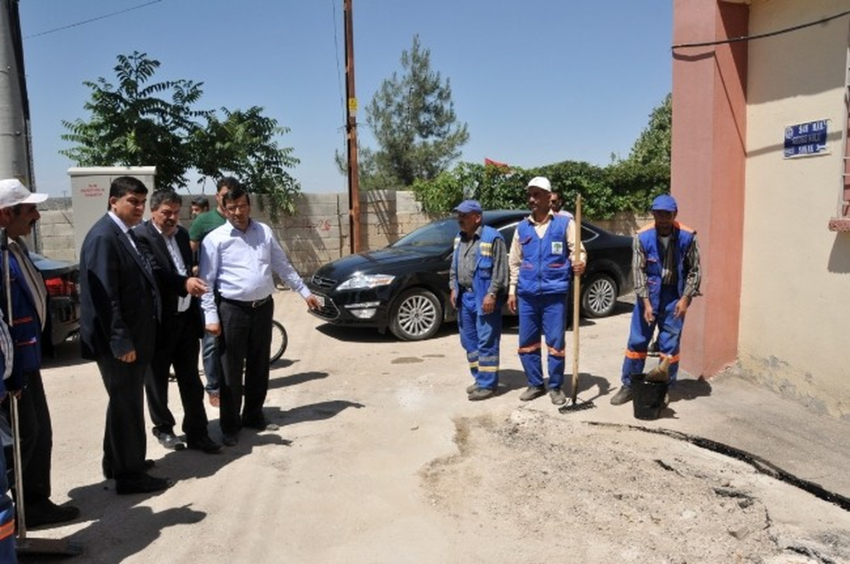 Şehitkamil\'de Mahalle Yollar Asfaltlanıyor