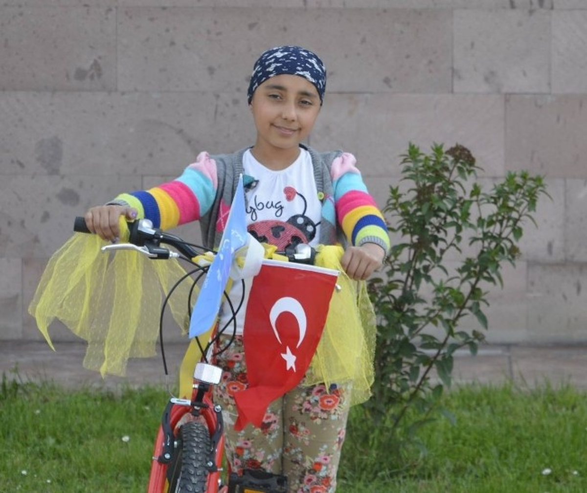 Sevdanur, Kırmızı Bisikletine Kavuştu