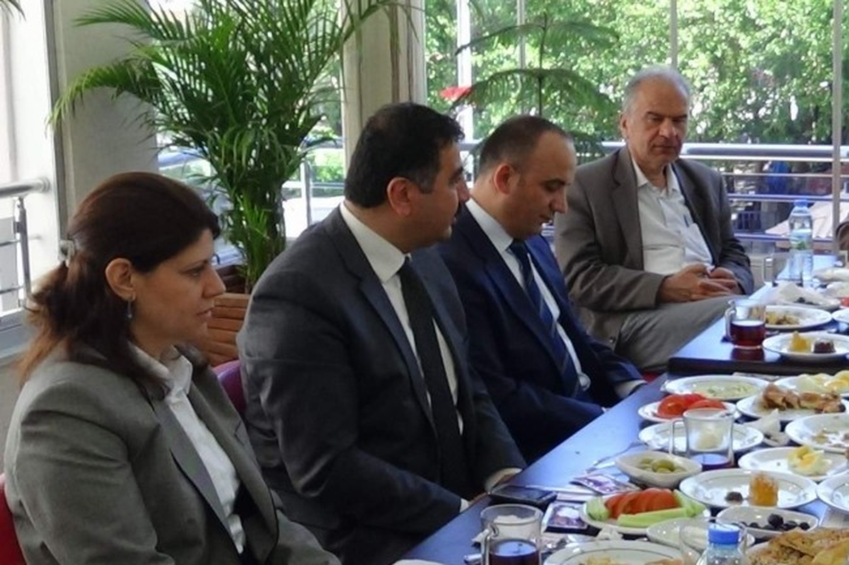 Siirt\'te Kamu Hastaneleri\'ne 2013 Yılında 960 Bin Hasta Girişi Yapıldı