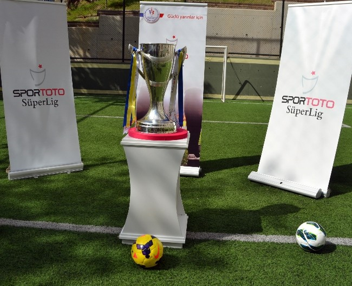 Spor Toto Süper Lig Şampiyonluk Kupası Görücüye Çıktı