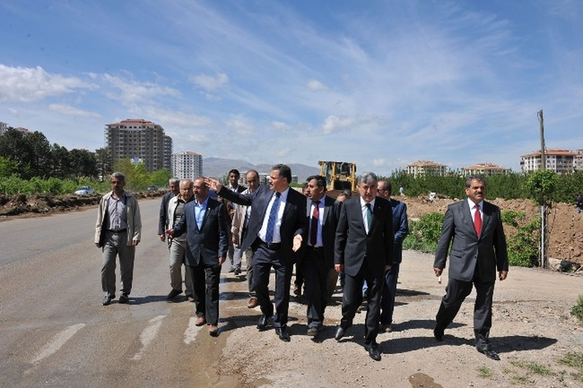 Tecde-Yeşilyurt Yolu Prestij Bulvara Dönüşüyor