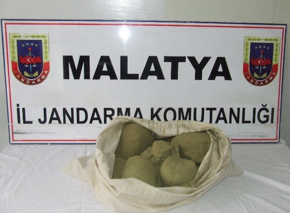 Yolcu Treninde 5 Kilo Toz Esrar Ele Geçirildi