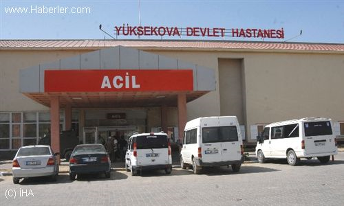 Yüksekova\'da Hastane Çalışanlarından Açıklama