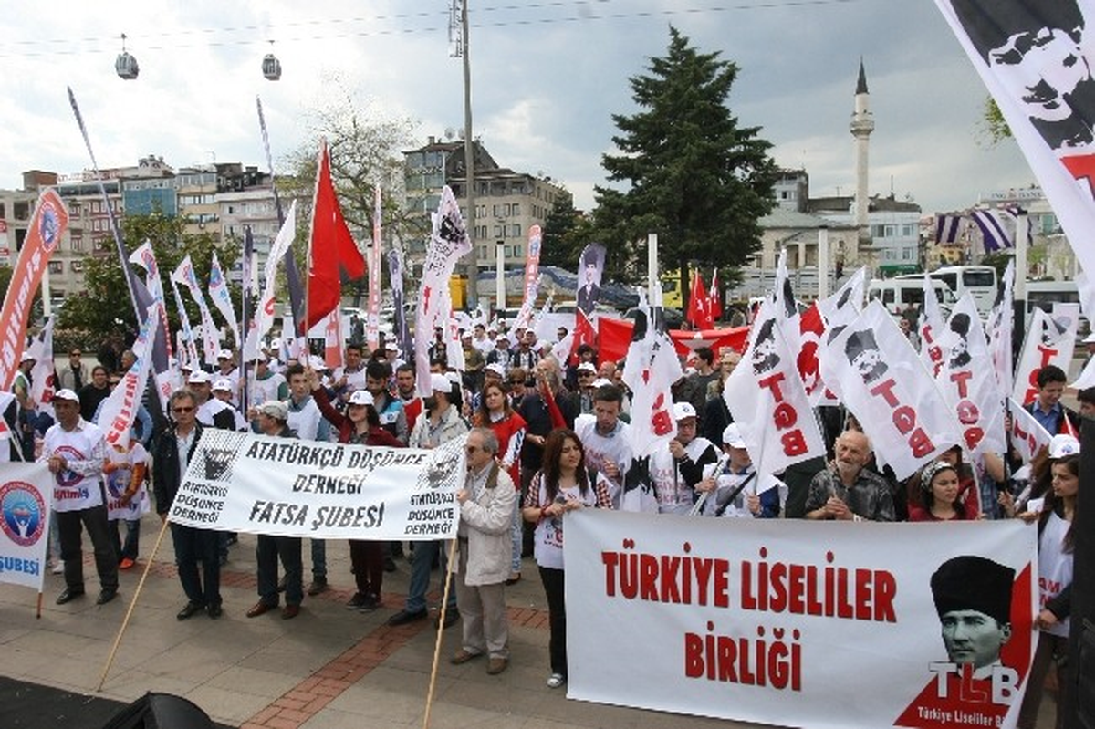 1 Mayıs 3 Meydan