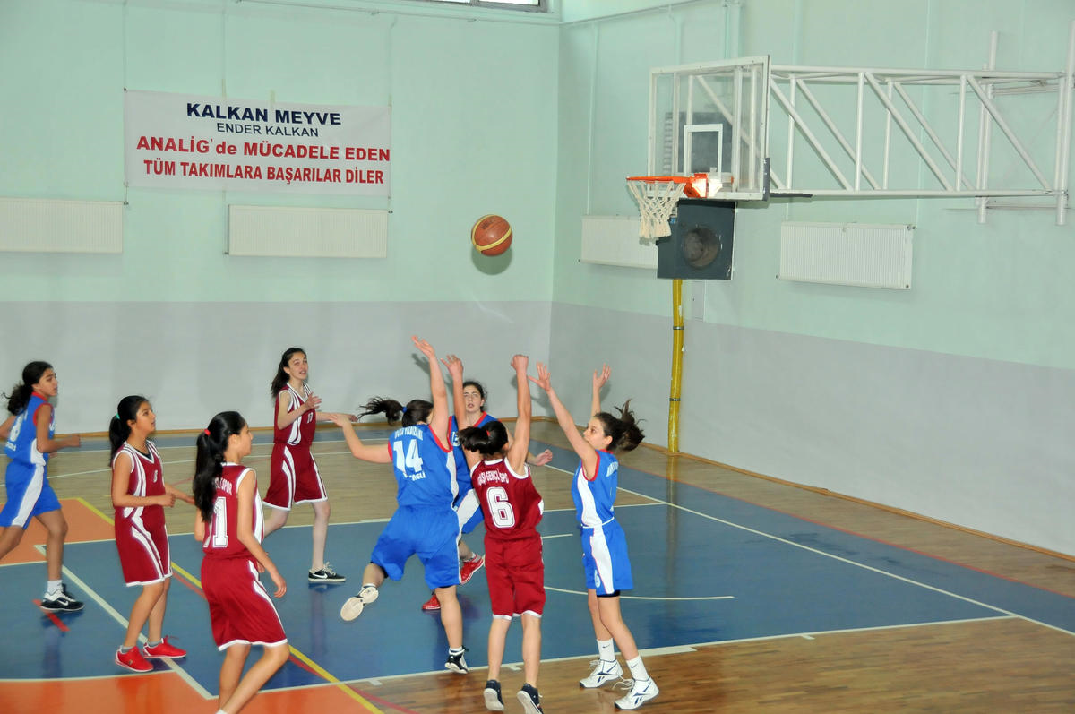Akşehir\'de Analig Basketbol Yıldız Kızlar Türkiye Finalleri Başladı