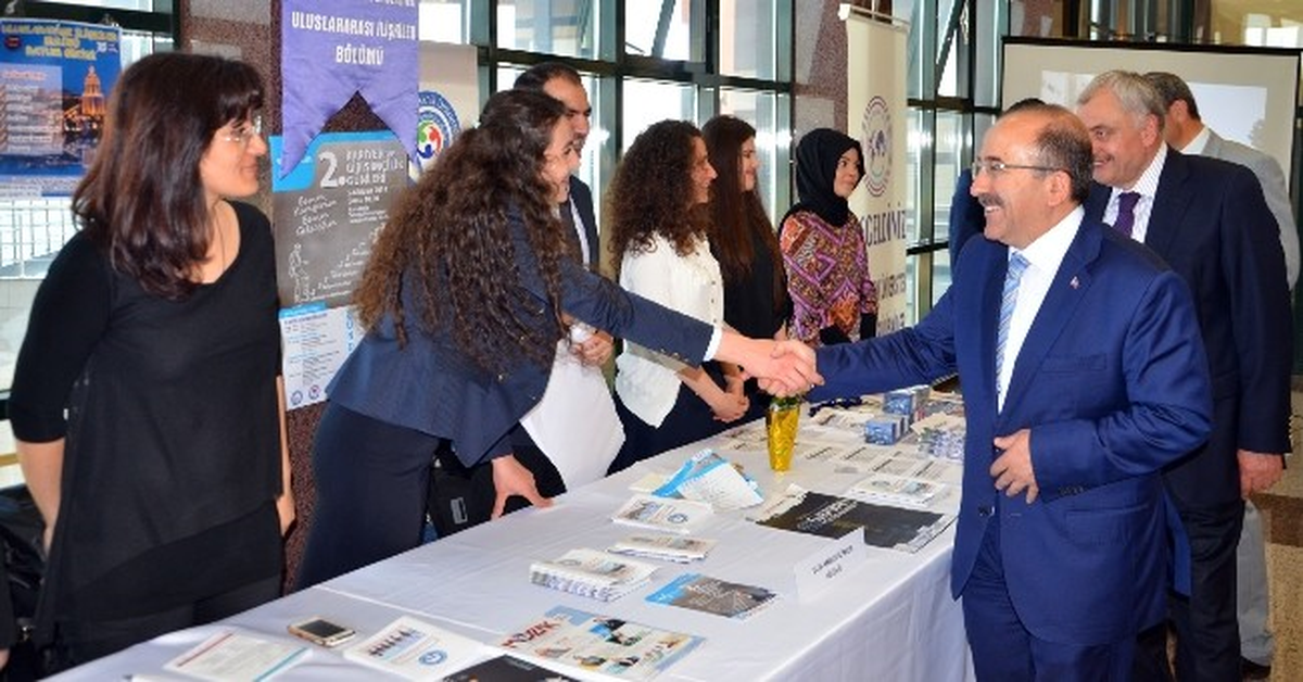 Başkan Gümrükçüoğlu, Ktü\'nün Tanıtım Fuarını Ziyaret Etti