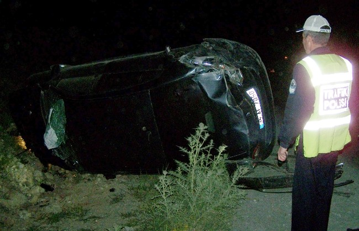 Besni\'de Trafik Kazası: 4 Yaralı
