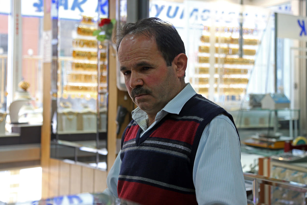 Biber Gazıyla Kuyumcu Soygunu