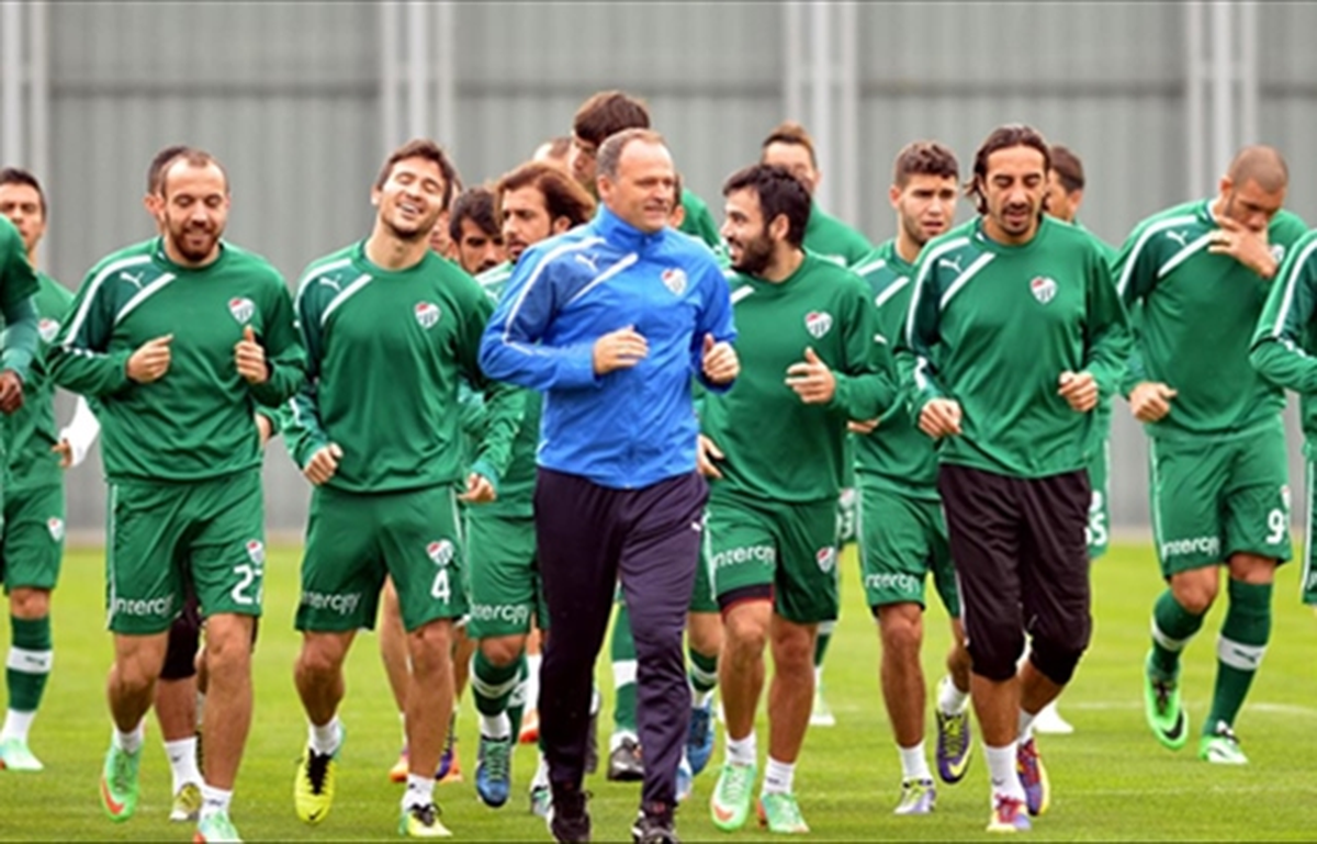 Bursaspor Teknik Direktörü Buz Açıklaması