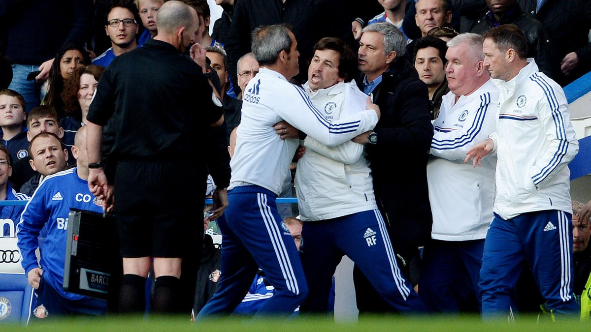 Chelsea Antrenörü Rui Faria 6 Maç Ceza Aldı
