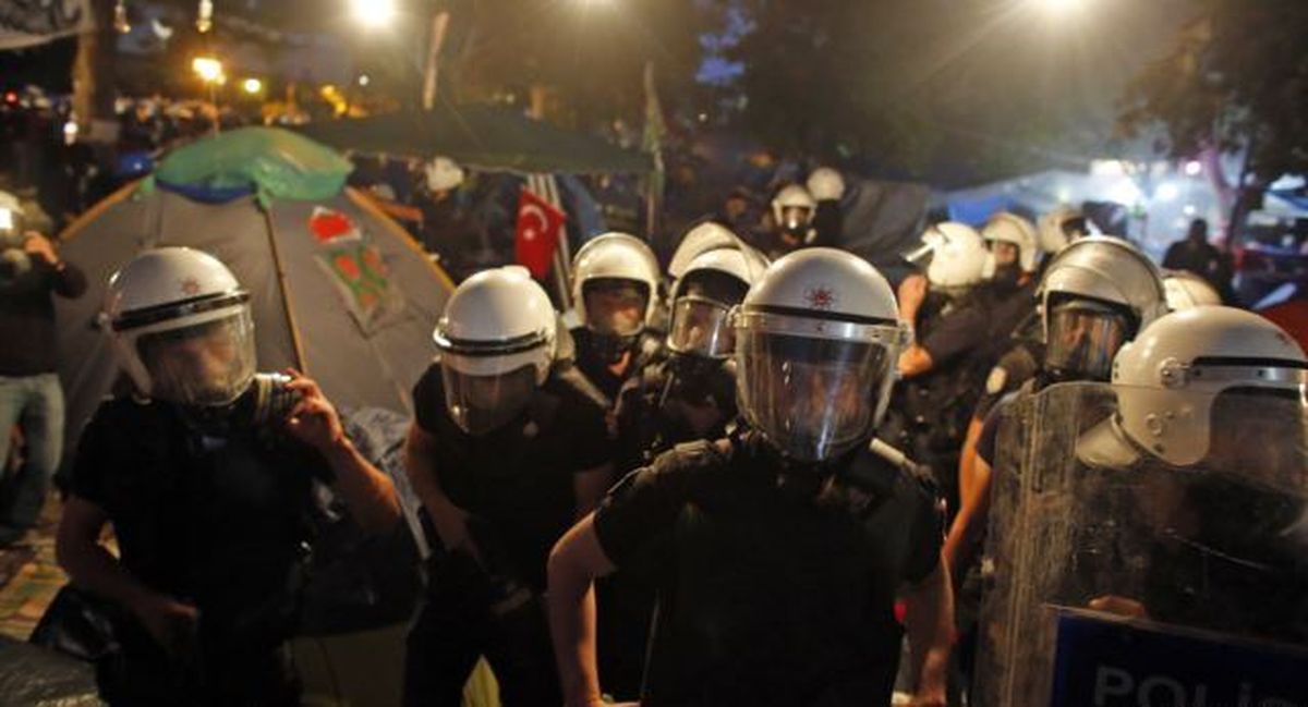 E-5\'te Polis Göstericilere Müdahale Etti