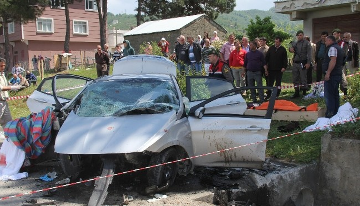 Giresun\'da Trafik Kazası: 3 Ölü, 1 Yaralı