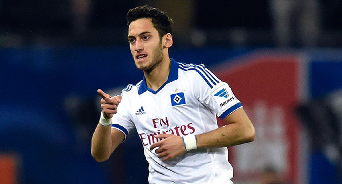 Hakan Çalhanoğlu Yeni Sezonda Chelsea Forması Giyecek