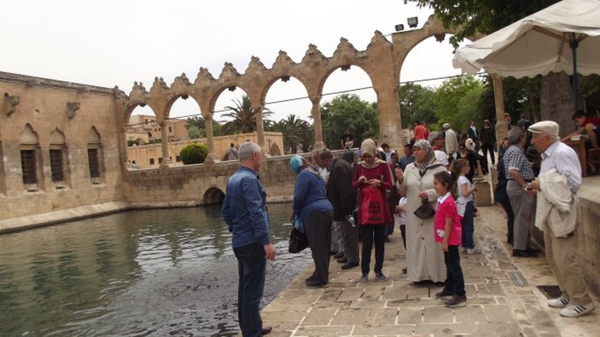 Hasankeyf, Balıklıgöl, Harran Ve Halfeti\'yi Gezdiler