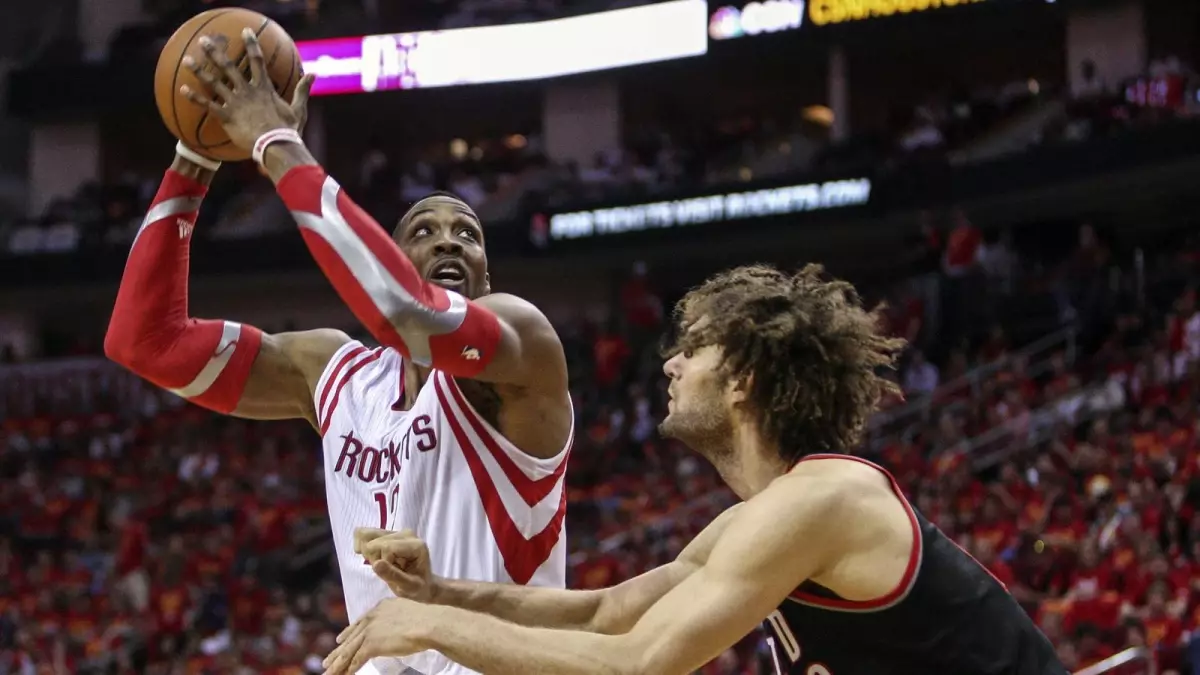 Houston Rockets Dwight Howard ile Güldü