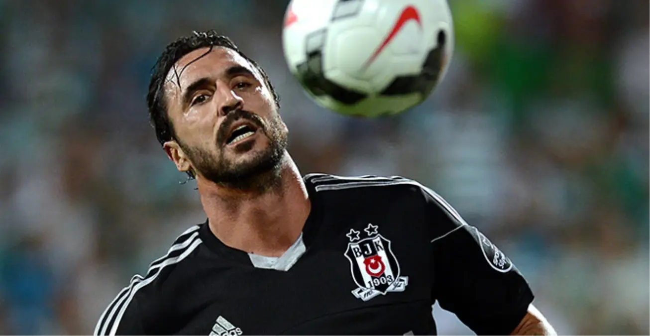 Hugo Almeida, Beşiktaş\'tan Ayrılıyor
