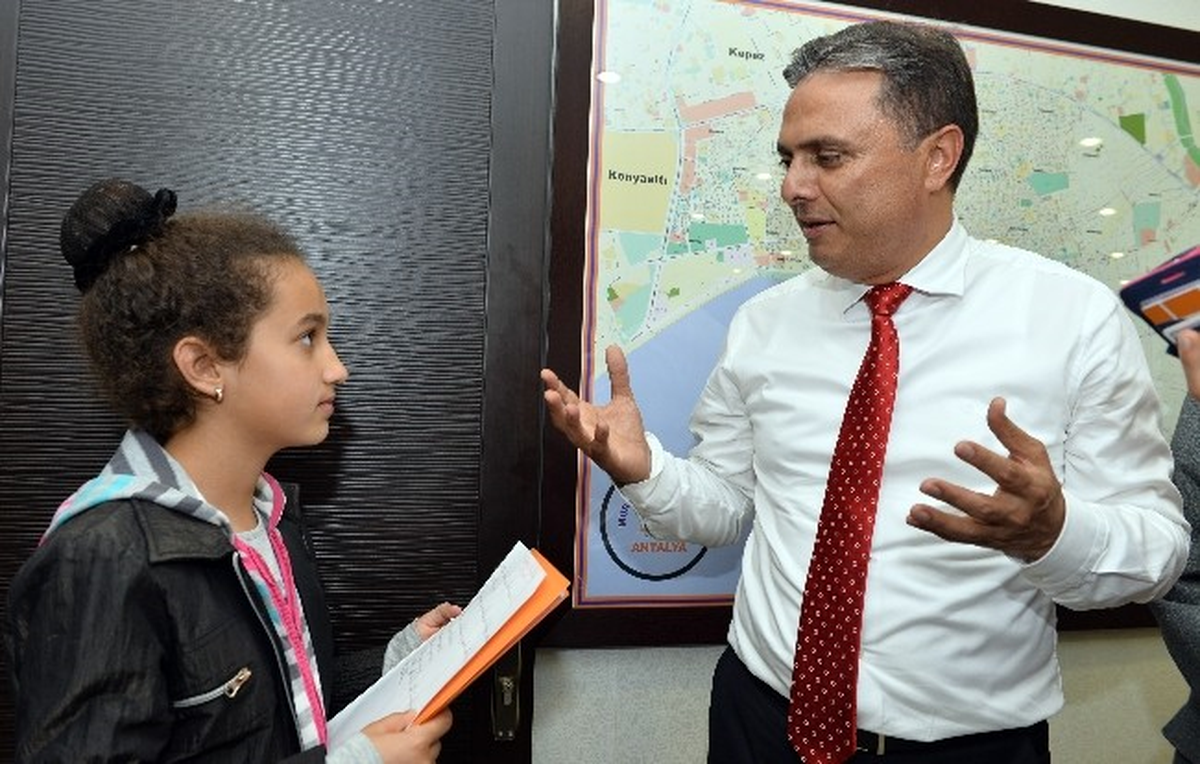 İlköğretim Öğrencisinden Başkana On Soru
