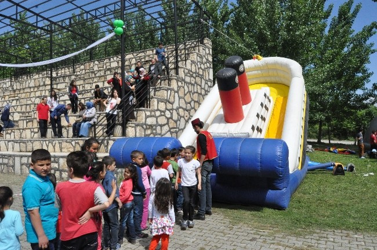 İşçiler \'1 Mayıs\' Pikniğinde Buluştu