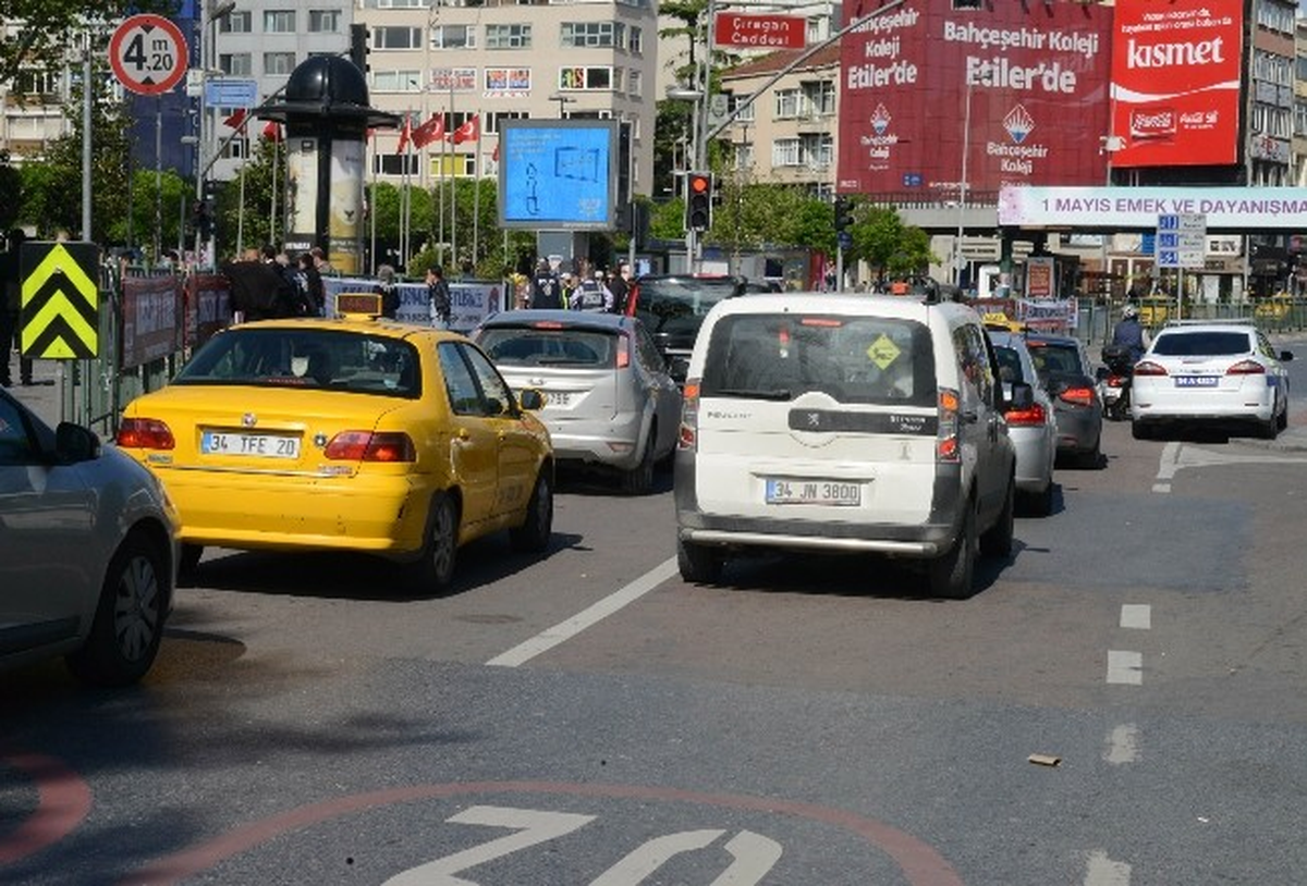 İstanbul\'da Hayat Normale Dönmeye Başladı
