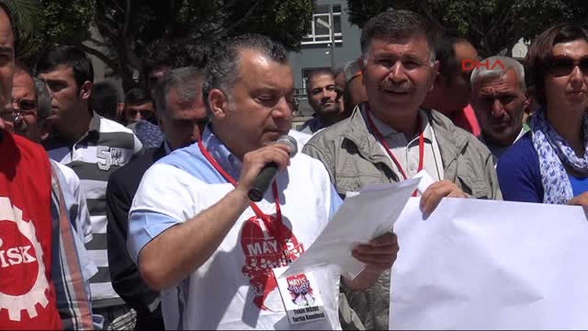Adana\'da KESK Üyeleri İstanbul\'daki Müdahaleyi Protesto Etti