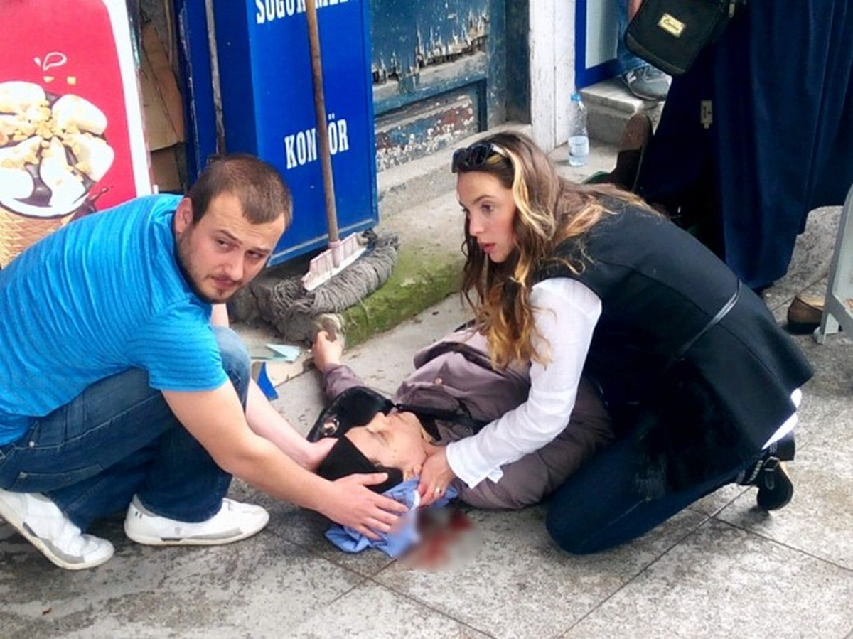 Kadın Sürücü Hamile Kadına Çarptı