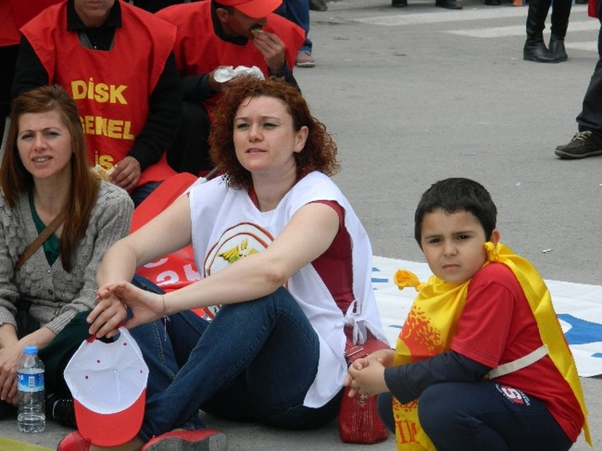 Kırklareli\'de 36 Yıl Aradan Sonra 1 Mayıs Coşkuyla Kutlandı