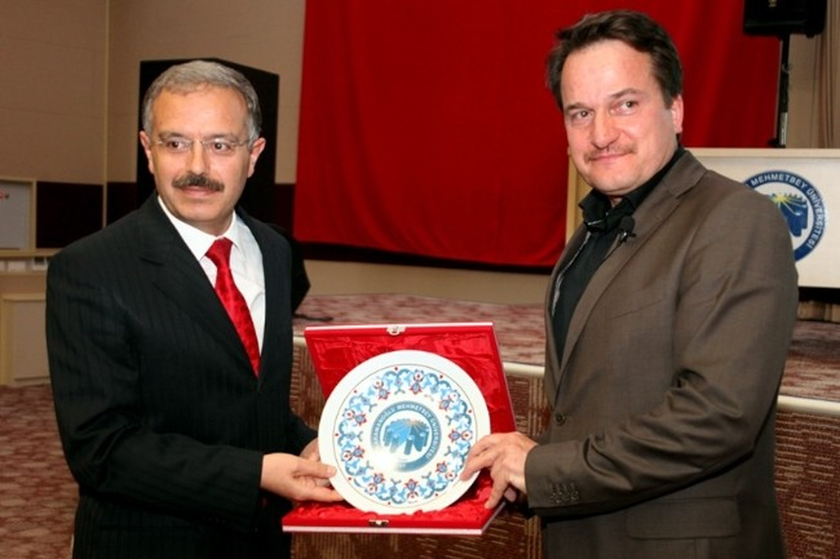 Kmü\'de Helal Gıda Konferansı