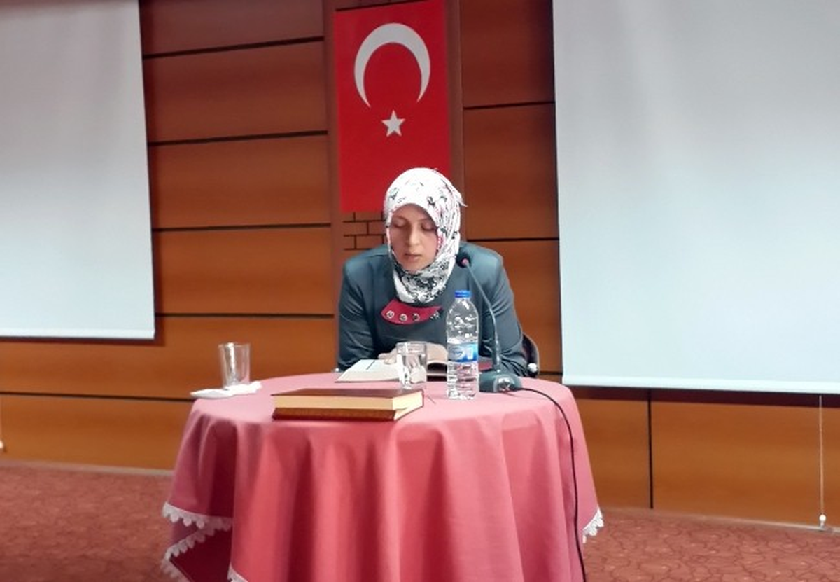 Kuran-I Kerimi Güzel Okumada Esra Cömert Birinci Oldu