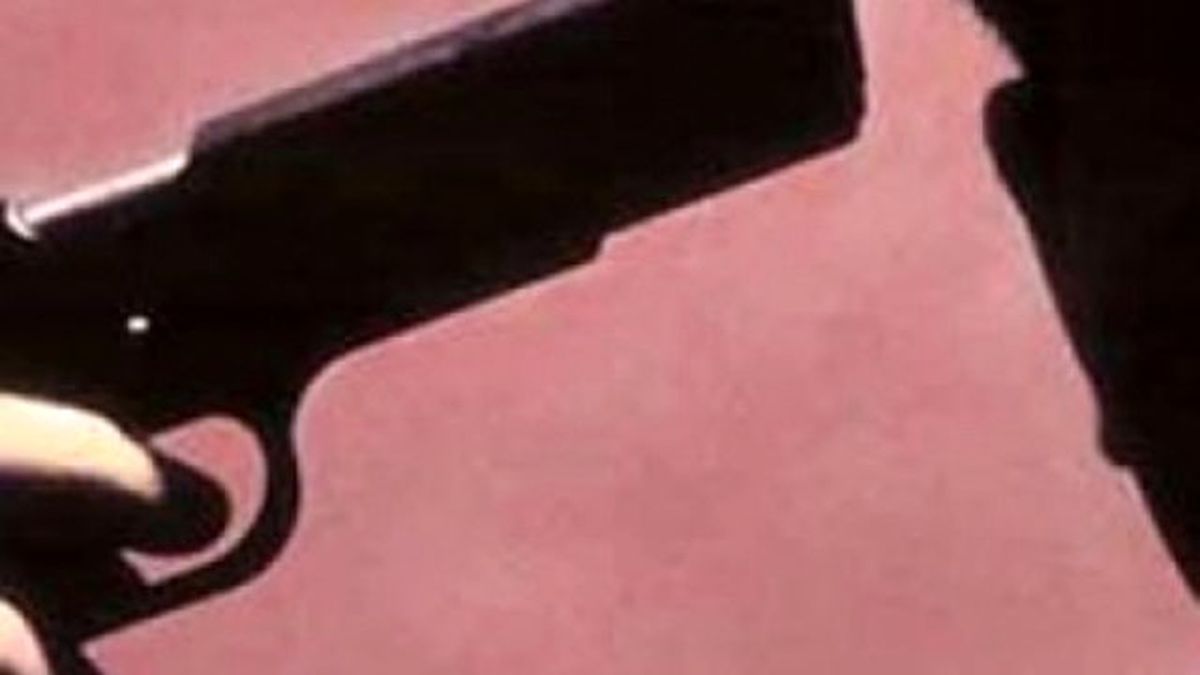 Kuru Sıkı Tabanca ile İntihara Teşebbüs Etti