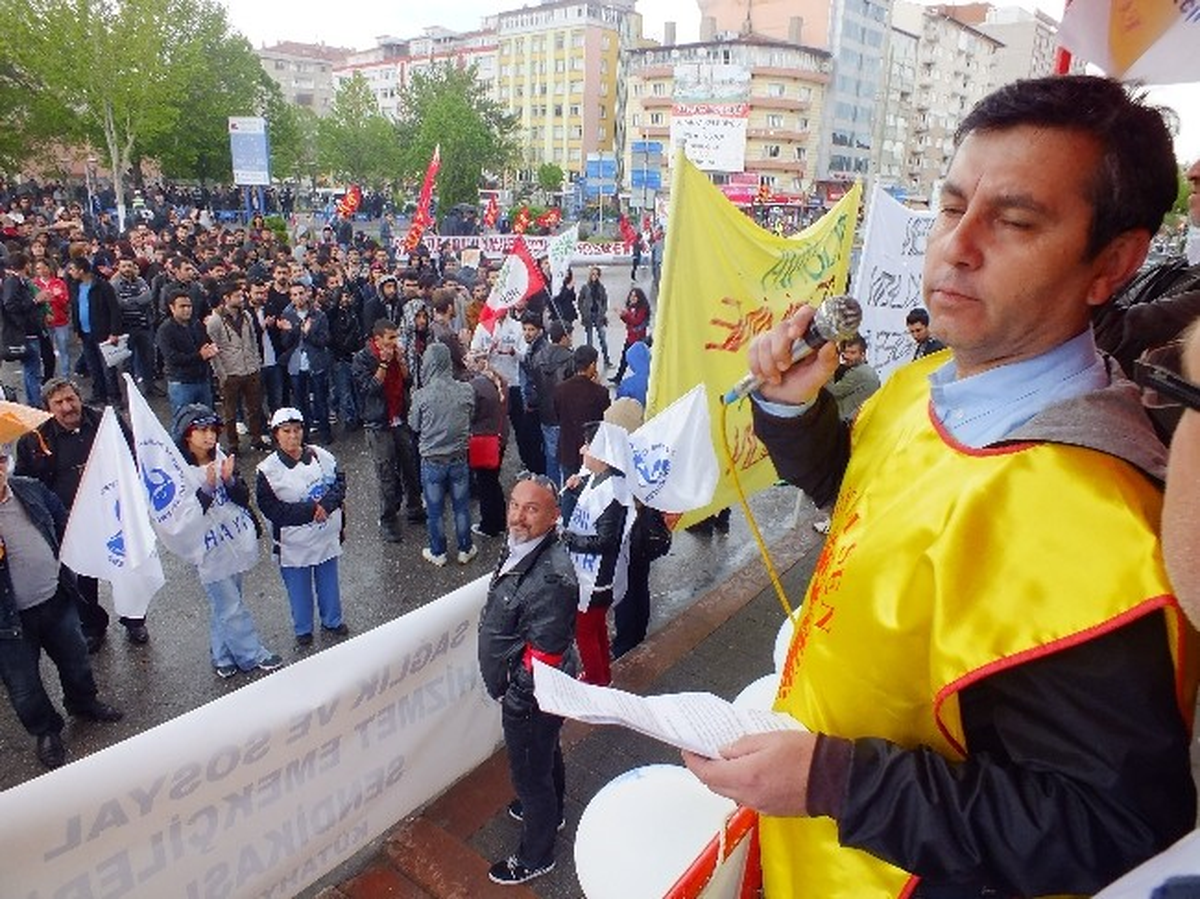 Kütahya\'da \'Emek ve Dayanışma Günü\' Kutlamaları