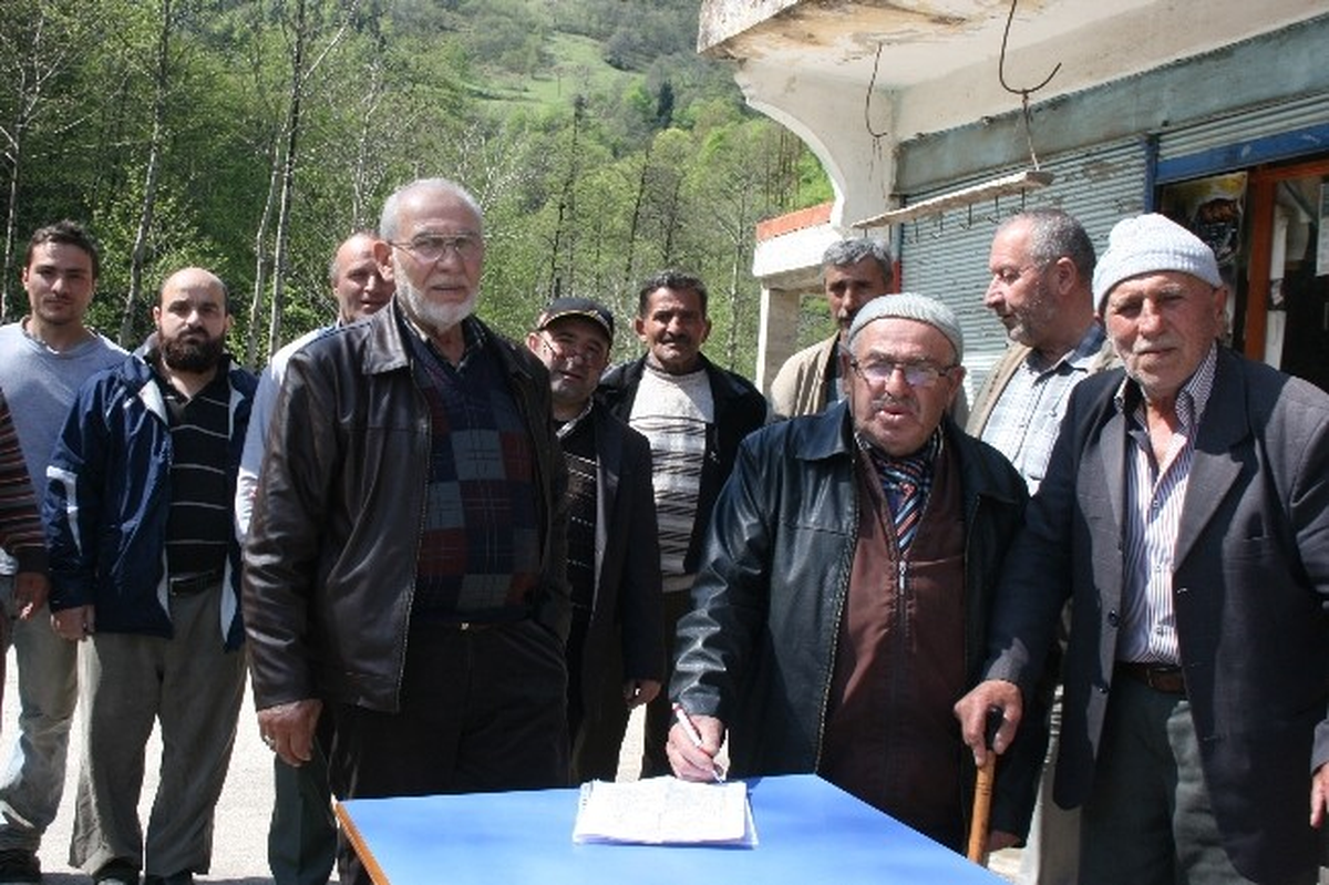Maçka İlçesinde Vatandaşlar Otobüslerin Mahallelerine Kadar Çıkmasını İstiyor