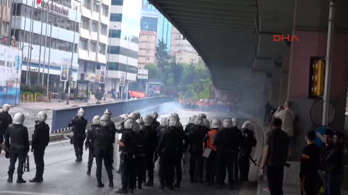 Mecidiyeköy\'de Polis Müdahalesi