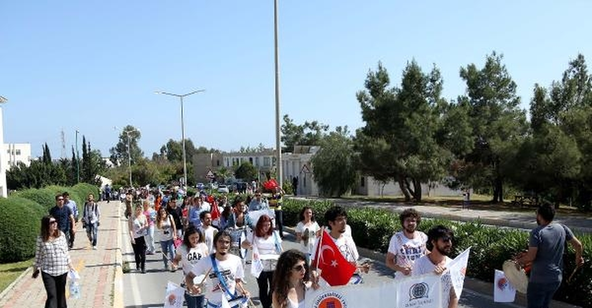 Mersin Üniversitesi Öğrencileri Sanatçı Doğa ile Coştu