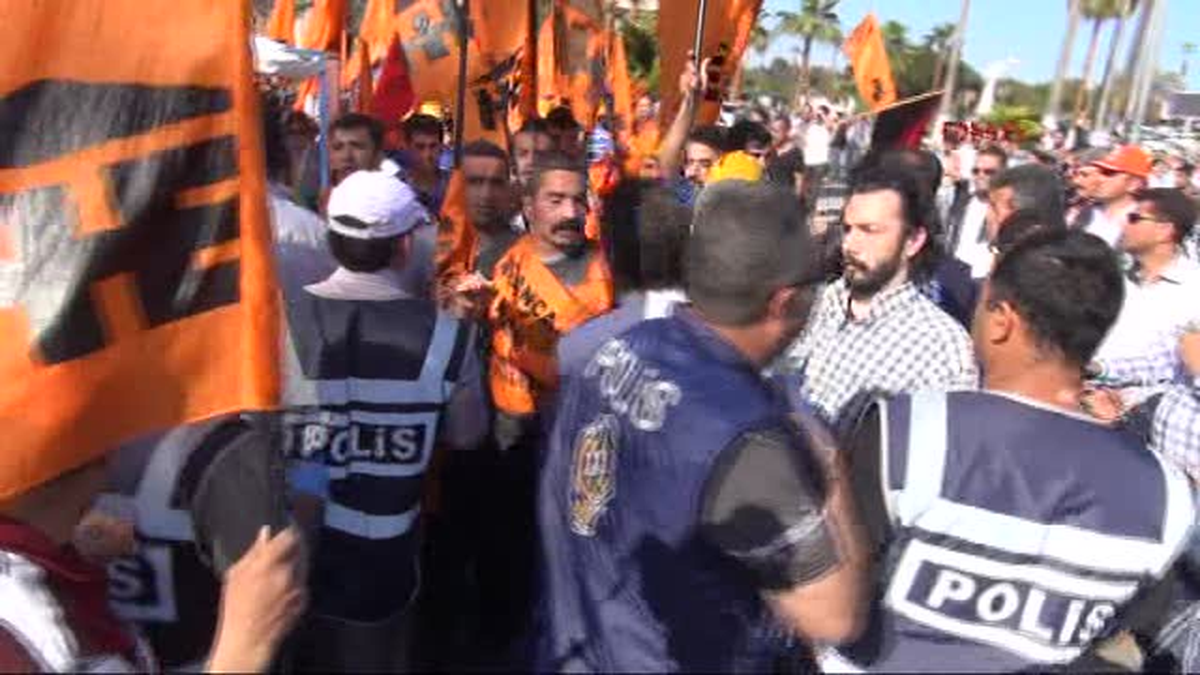 Mersin ve Hatay'da 1 Mayıs Konserlerle Kutlandı