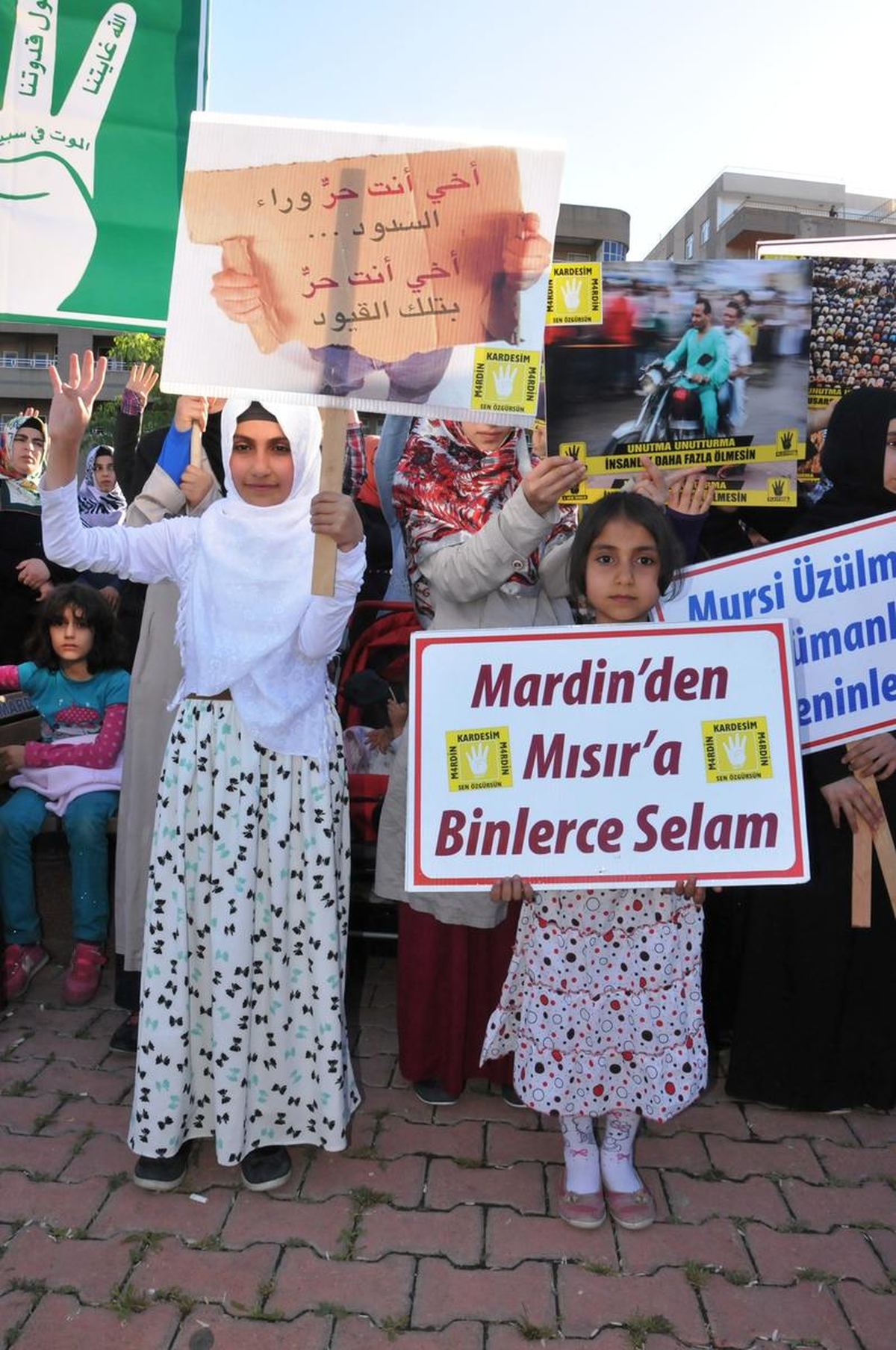 Mısır\'da Darbe Karşıtlarına Verilen İdam Cezaları