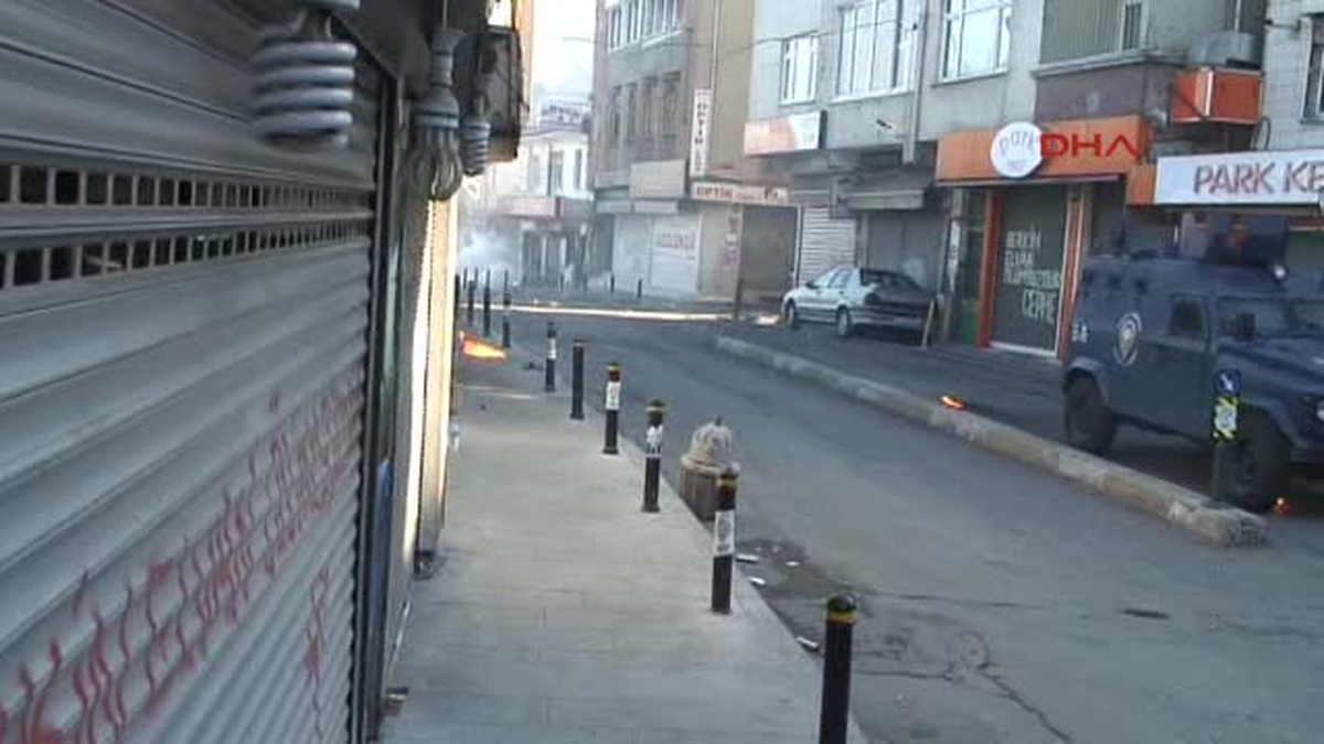 Okmeydanı\'nda 1 Mayıs Olaylı Başladı