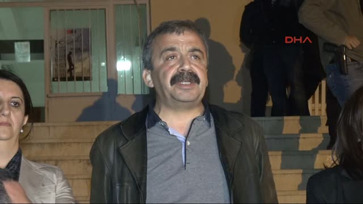 Pkk, Kaçırdığı 2 Uzman Çavuşu Serbest Bıraktı" Haberine Ek